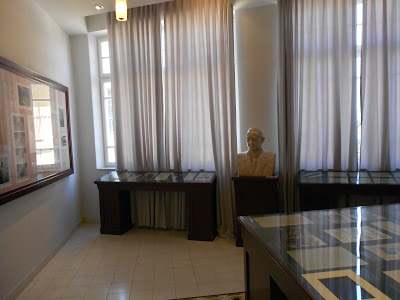 Things to see in Tel Aviv: Old City Hall and the Tel Aviv Museum